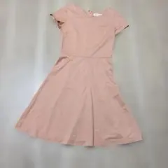 ビューティアンドユース　ワンピース　サーモンピンク　半袖　S　小さめ　フレア