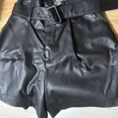 INGNI レザー風　ハイウエスト　ショートパンツ ベルト付き