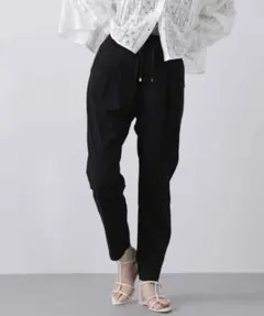 トラックパンツ