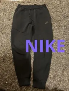 大人気　NIKE テックフリース　白タグ