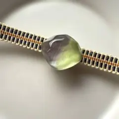 ウェーブカボションの帯留　青葡萄　三分紐つき