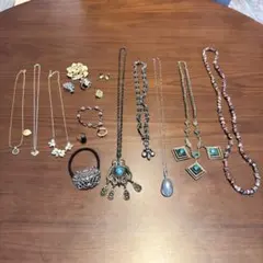解体遺品整理】ネックレスブレスレット・時計等 アクセサリーまとめ 