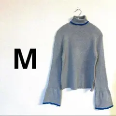 グレーのリブ編みハイネックセーター　M