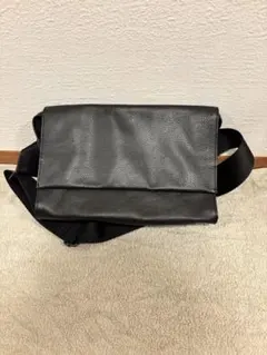 ear PAPILLONNER ワイドテープ ショルダーバッグ uchida企画