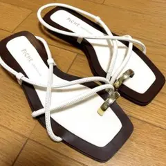 チューブトングフラットサンダルのサムネイル