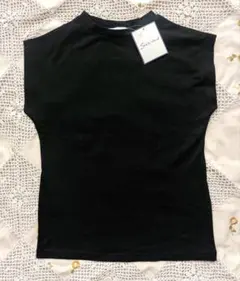 シェリーアイランド Tシャツ 半袖トップス 黒のサムネイル