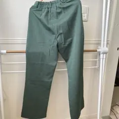 グリーン ストレートパンツ Mサイズ