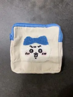 ちいかわ もこもこポーチ ハチワレ