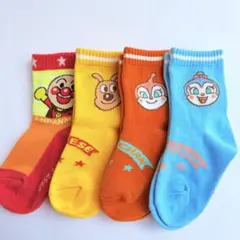 アンパンマン　キッズ　靴下 4足セット