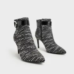 Charles&Keithストライプデザイン ポインテッドトゥアンクルブーツ