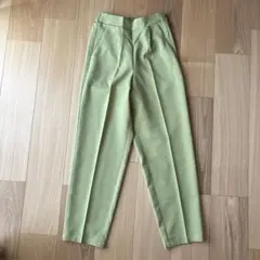 ピスタチオ　センタープレスパンツ　M
