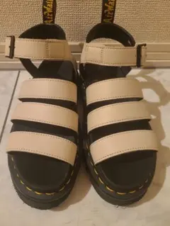 Dr. Martens ストラップサンダル 厚底のサムネイル