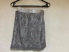 銀スカート　スパンコールのサムネイル