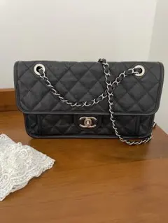 CHANEL ブラック ショルダーバッグのサムネイル