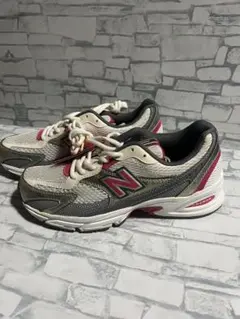 【難アリ新品未使用】New Balance ランニングシューズ 23cm
