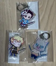 鬼滅の刃　アクリルキーホルダー　3種（炭治郎　善逸　伊之助）未開封