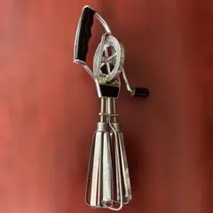 Item thumbnail for item 742ff50c-3fca-41e0-8879-74bd945dcde2