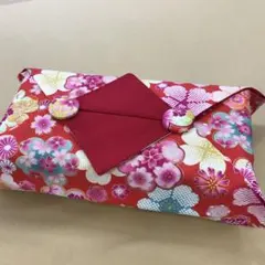 ハンドメイド　ボックスティッシュカバー　赤②