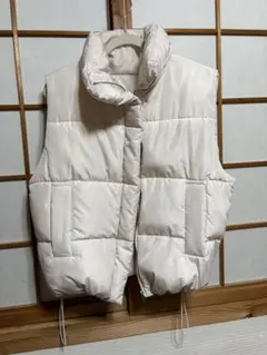 中綿ダウンベスト　ホワイト