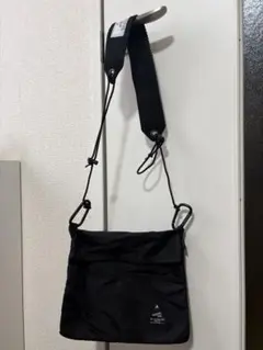 サコッシュ ブラックのサムネイル