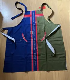 新品ロベルタ　エプロンのサムネイル