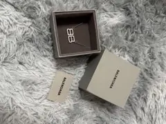 BALENCIAGA ロゴネックレスのサムネイル