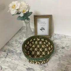 Item thumbnail for item a4f967be-ef8f-4d61-ba79-2e380133b1ce