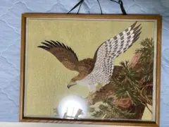 鷹の刺繍作品