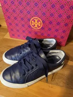TORY BURCH キルティング レザースニーカー ネイビー　約23cmのサムネイル