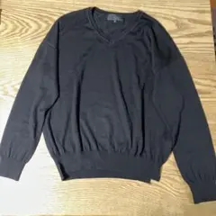 UNTITLED 黒 Vネック セーター サイズ2