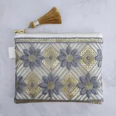 Item thumbnail for item 211cd919-26bb-4316-bbe6-87eadce71a77