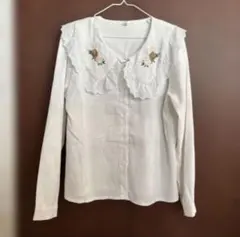 SHEIN シーイン　襟刺繍　フリル長袖ブラウスのサムネイル