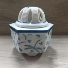 鍋島焼 伊万里焼 青磁角型香炉 大秀窯 大秀作大串秀二先生作 - メルカリ