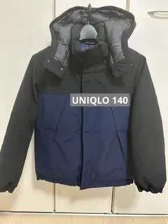 UNIQLOキッズ フード付きダウンコート ブラック&ネイビー