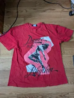 Dance to the Rhythm Tシャツ 赤 リトモスティシャツ