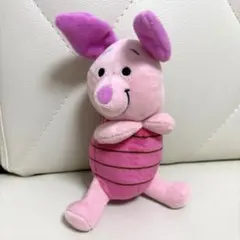 くまのプーさん　ピグレット　ぬいぐるみ　なかよしver. マスコット