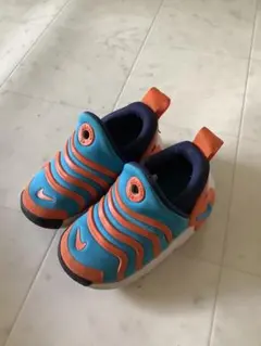 NIKE DYNAMO GO キッズ スニーカー 12cmのサムネイル