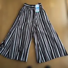 新品未使用レディース　ストライプ ワイドパンツ ゴムウエスト