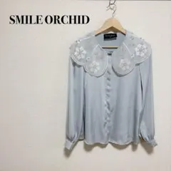 【スマイルオーキッド】 SMILE ORCHID ビジュー刺繍襟 ブラウス Mのサムネイル