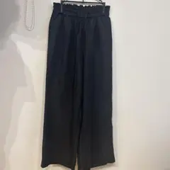 アースミュージック&エコロジー ブラックパンツ