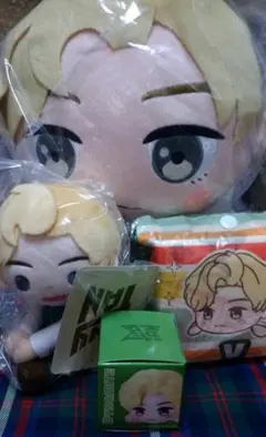 BTS  テテ　ぬいぐるみ　タイニータン 寝そべりぬいぐるみ  V テテ