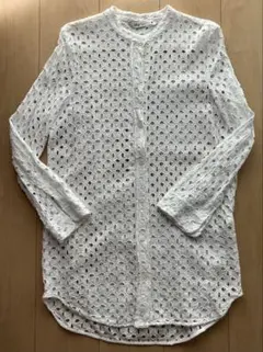ZARA 刺繍透かしブラウス 白 Lサイズのサムネイル