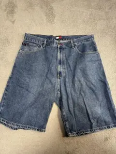 TOMMY JEANS デニムショートパンツ
