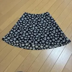 花柄 フレアスカート 黒