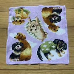 アーンジョー　犬の刺繍入りハンカチ ラベンダー