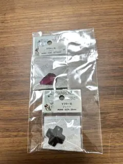 パーツクラブ　スワロフスキー2袋700円相当