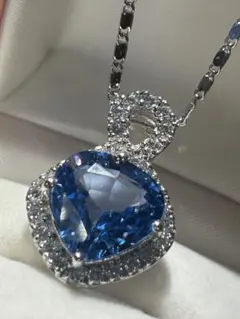 ブルートパーズ トリリオン コンケーブカット ペンダント&ピアス 