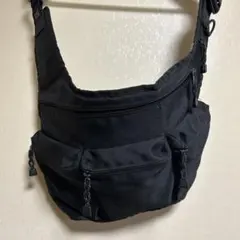 「即購入OK❗️」レアGAP 黒 ショルダーバッグ 男女兼用 5ポケット 軽量