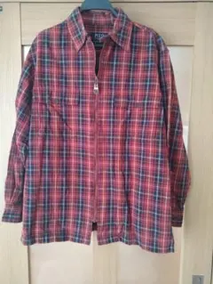 ジップアップネルシャツ 赤と黒のチェック柄 Mサイズ