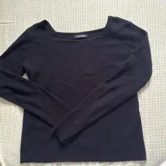 ジーナシス　黒 スクエアネック 長袖トップス
